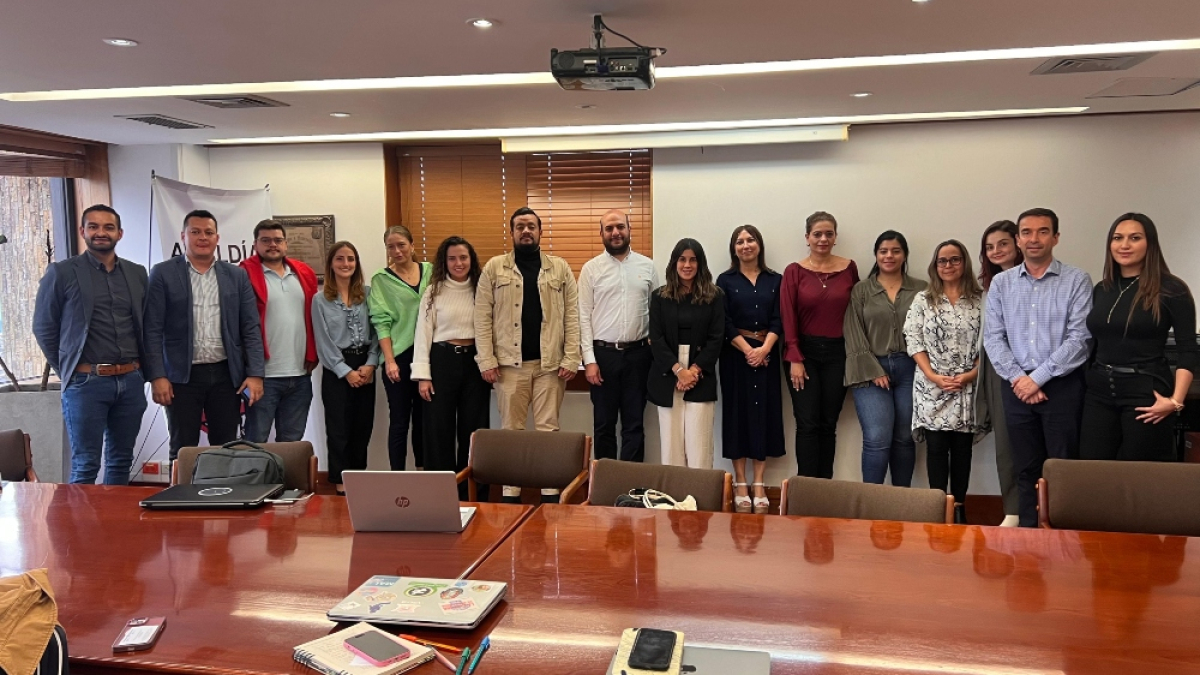 Representantes de la Alcaldía de Manizales se reunieron con la Delegación del Gobierno Autonómico del País Vasco para atraer inversión extranjera y conocer el 'Proyecto Piloto', que invierte en soluciones para la comunidad.