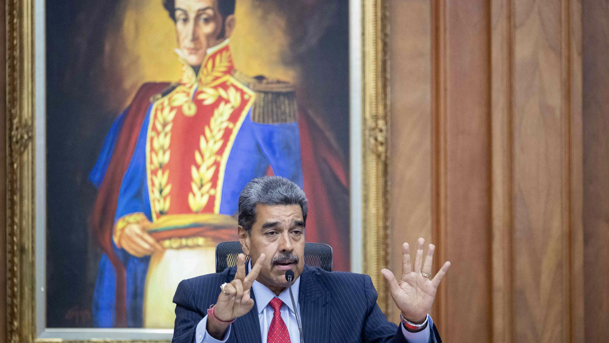 El presidente de Venezuela, Nicolás Maduro, habla durante una rueda de prensa este miércoles, en el Palacio de Miraflores en Caracas.