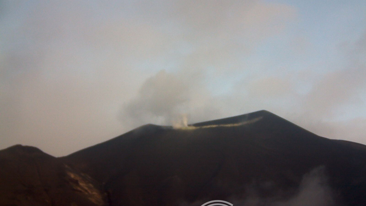 El volcán Puracé está ubicado a 27 kilómetros de Popayán, la capital departamental del Cauca