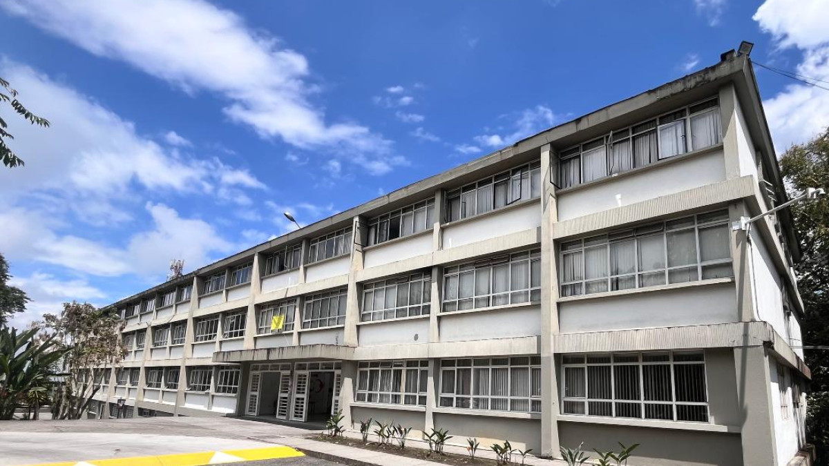 El edificio de Ingenierías se convertirá en la planta física de la Facultas de Inteligencia Artificial e Ingenierías. 