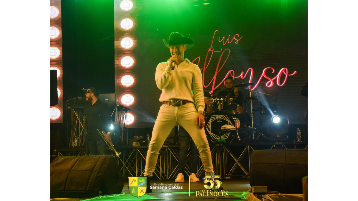 El artista de música popular, Luis Alfonso, estuvo en Samaná en el Festival de los Palenques. 