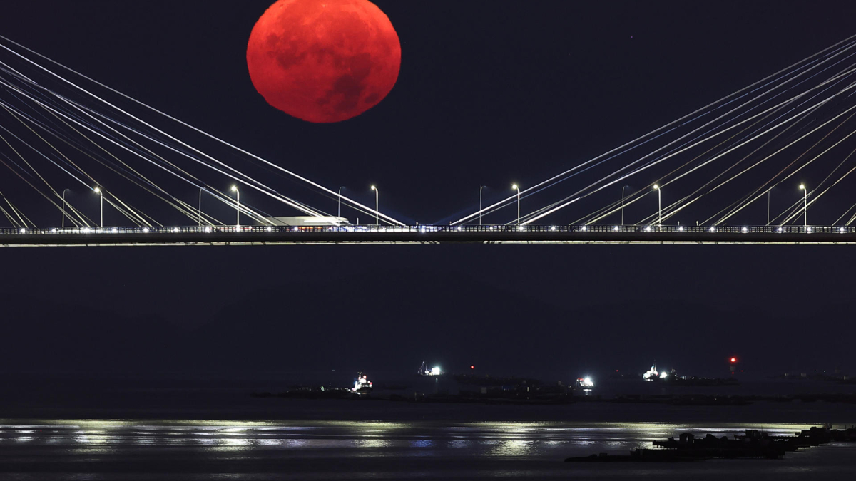 Superluna azul en Vigo España