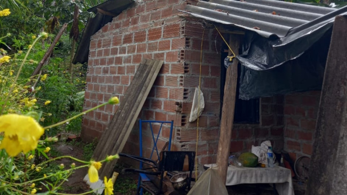 Esta es una de las casas recientemente afectadas en la vereda La Amalia, en Supía (Caldas).