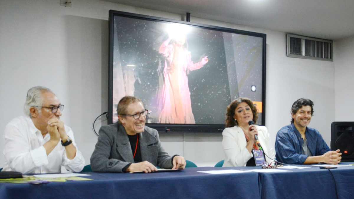 Javier Humberto Arias, del Teatro Portátil; Fabio Rubiano, del Teatro Petra; Carmen Gil Vrolijk, directora artística de La Quinta del Lobo y Juan Carlos Echeverri, manizaleño, cantante en la obra.  