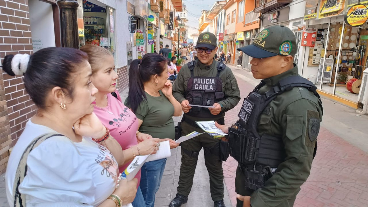 El Gaula de la Policía realiza campañas de manera permanente para evitar que ciudadanos caigan en los engaños.