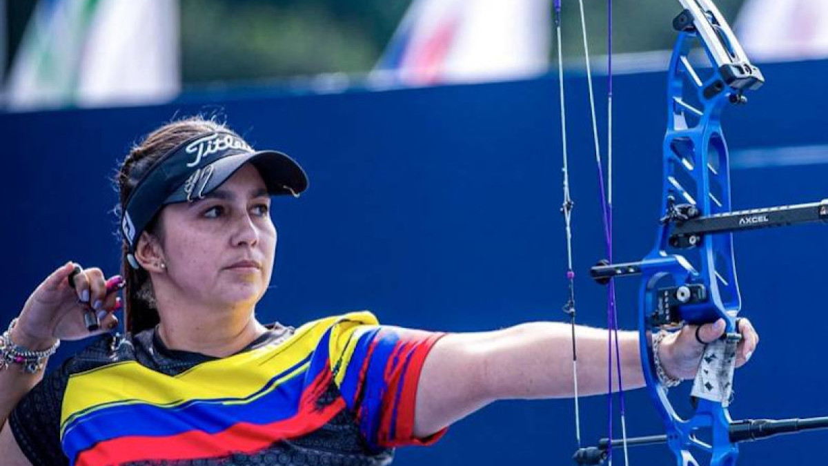 Sara López.