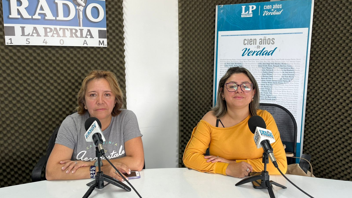 Adriana Arango, exconcejala de Manizales y vicepresidenta de la Cooperativa Mercar de la Plaza de Mercado de Manizales y Luz Adriana Gallego, gerente de la Cooperativa Mercar. 