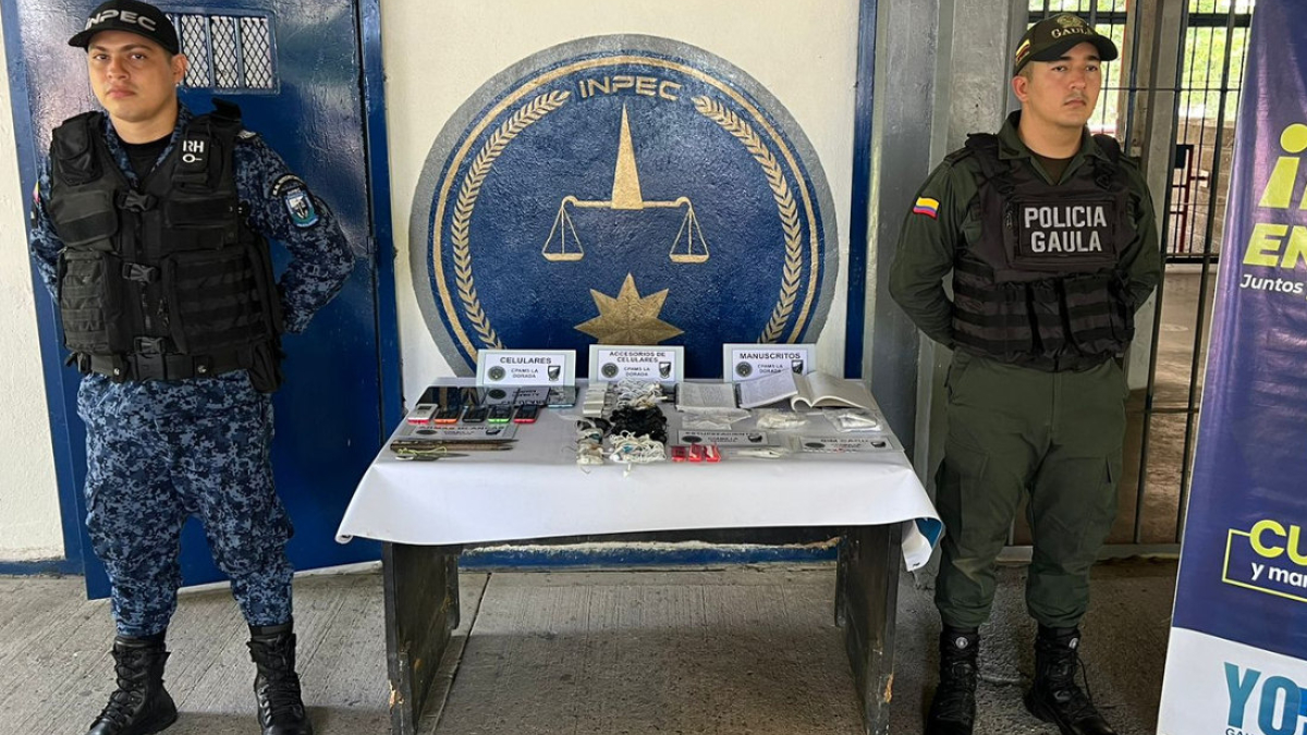 Elementos incautados durante el operativo en la cárcel Doña Juana, de La Dorada.