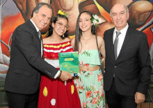 José Fernando Uribe Vélez, María José Henao, Angie Daniela Serna y Nilvio Vélez Uribe.