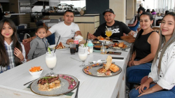 Almuerzo familiar