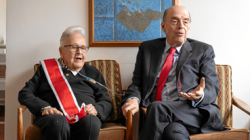Maruja Vieira recibe la Orden Nacional al Mérito