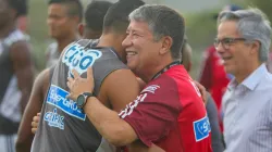 El Bolillo Gómez llega a Barranquilla para asumir como entrenador de Junior