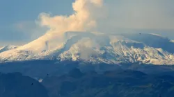 Volcán Nevado del Ruiz sube a nivel de actividad Naranja: Servicio Geológico Colombiano