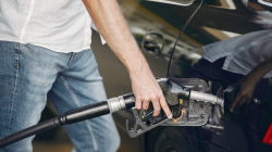 Gasolina subió $600 pesos: en Manizales el galón quedó en un promedio de $12 mil 164