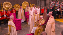 Carlos III es coronado rey del Reino Unido: seguimiento a la celebración en Londres