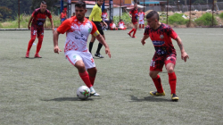 Fútbol aficionado en Caldas: los punteros de la Copa Ciudad de Villamaría no aflojan