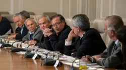 Petro dice que sus rivales se apresuraron a denunciarlo porque audios no prueban delitos