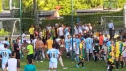 Confa expulsa por un año a equipos que protagonizaron pelea en final de su torneo