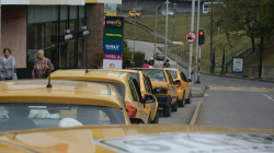 Taxistas realizarán marcha el 24 de julio y paro el 9 de agosto