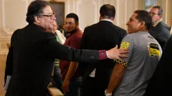 En septiembre se congelaría tarifa de gasolina para taxistas, asegura Julián Osorio