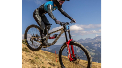 Valentina Roa ganó hoy la VI Válida de la Copa Mundo de DH en Francia