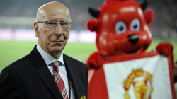 Bobby Charlton, leyenda del fútbol inglés, muere a los 86 años