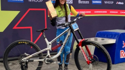 Valentina Roa ganó este viernes la Copa Mundo de Down Hill: primera en la válida de Canadá