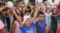 El Movimiento Navideño Infantil desfiló por Arauca, corregimiento de Palestina (Caldas)