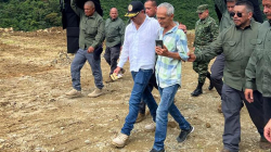 El Gobierno declara desastre natural tras derrumbes que dejaron 33 muertos en el Chocó