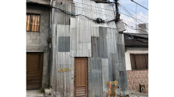 Se quejan por la obstaculización de andenes en el barrio Colombia de Manizales