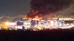 Al menos 40 muertos y 100 heridos en tiroteo en sala de conciertos a las afueras de Moscú