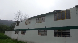 Ordenan evacuar escuela en la vereda Betania de Risaralda (Caldas): sufrió destechamiento