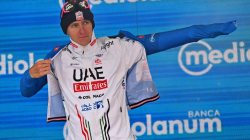 Pogacar se apunta la quinta victoria en el Giro y Dani Martínez lo sigue de lejos