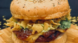 Fénix de Güeritos fue escogida como la mejor hamburguesa de Manizales