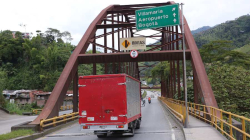 Puente de la entrada a Villamaría (Caldas) está en mal estado 
