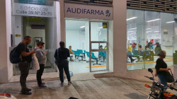 Audifarma amplía sede en Manizales, pero no mejora el servicio: los usuarios se quejan