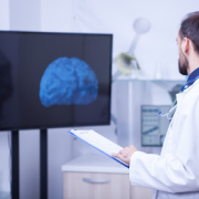 Échele cabeza y evite un Accidente Cerebrovascular