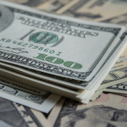 El dólar roza los $5.000 en Colombia