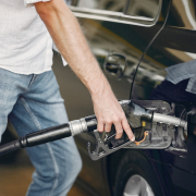 El precio de la gasolina en Manizales completa $400 de aumento