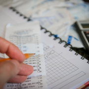 Cinco consejos para hacer dinero adicional en Navidad