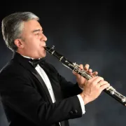 Francisco ampliará el repertorio de la música andina con Maderoso