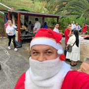 Supimos que: Sacerdote y Papá Noel