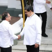 Venezuela y Colombia abrirán toda la frontera para paso de bienes y personas