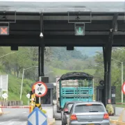 Conductores aplauden reversazo en peajes de Pacífico 3