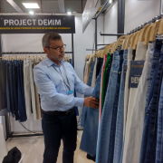 Empresarios destacan arancel del 40% para ropa importada