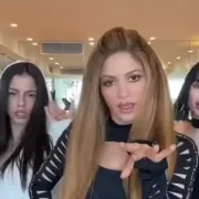 Shakira elige la coreografía de Bella Dose para su canción con Bizarrap