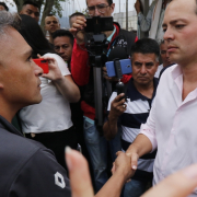Alcalde anuncia, en Liborio, prórroga de 15 días para socializar el Bulevar de la 19