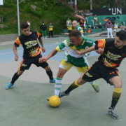 Tullis Vistahermosa se llevó el título del torneo de 12 horas de microfútbol