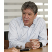 Se frena clima de inversión para el 2023, estima Bruce Mac Master, presidente de la Andi