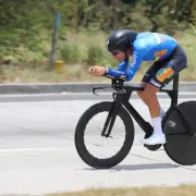 Colombia se baña de oro en la contrarreloj élite del Panamericano de Ciclismo